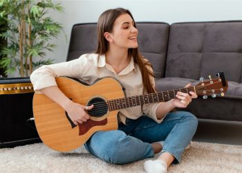 The Best 3 Acoustic Guitars Under $200
