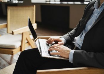 10 Tips to Make Better Decisions When Buying Wholesale Products