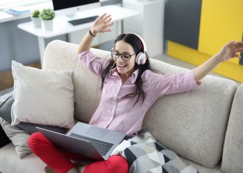 Looking for a website to play free online games?