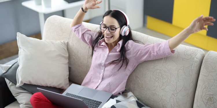 Looking for a website to play free online games?