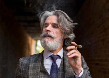 How to Enjoy a Good Cigar