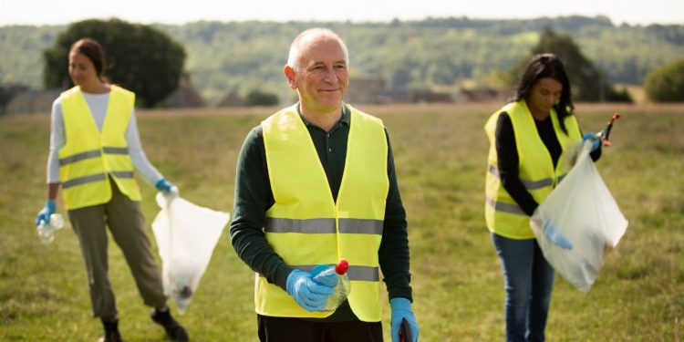 Roll Off Dumpsters: Your Secret Weapon to Conquering Clutter and Organizing Your Space