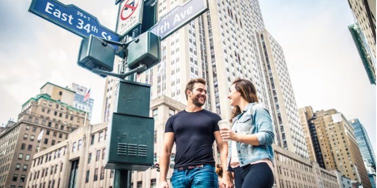 Navigating New York’s Airbnb Landscape with BNBCalc: A Tech-Forward Approach