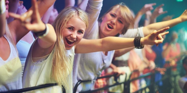 DIY Rave Outfits: Dance to Your Own Beat with Upcycled Euphoria