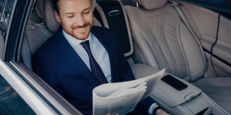 Etiquette for Booking or Cancelling a Limousine Reservation