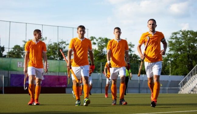 Modern 11-a-side soccer formations and style