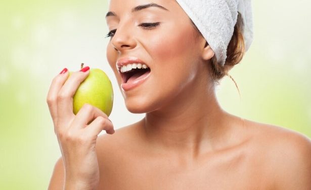 The Benefits of Using Natural Hand Cream for Soft and Healthy Skin