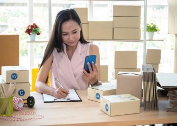 How to Buy Goods from China Cheaply: Useful Tips