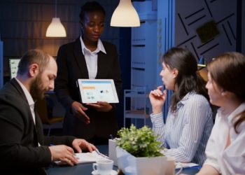 DefiLlama: Simplifying DeFi Analytics for the Masses