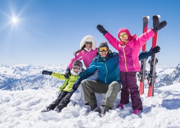 What You Need for Your Ski Trip – A Comprehensive Packing Guide