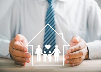 What does a loss adjustor do?