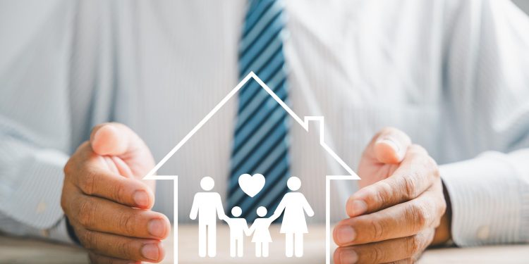 What does a loss adjustor do?