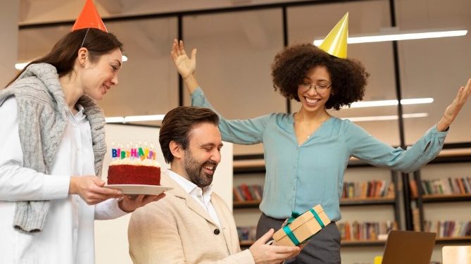 The Delight of Surprise: Revolutionizing Celebrations with Birthday Gifts Delivered