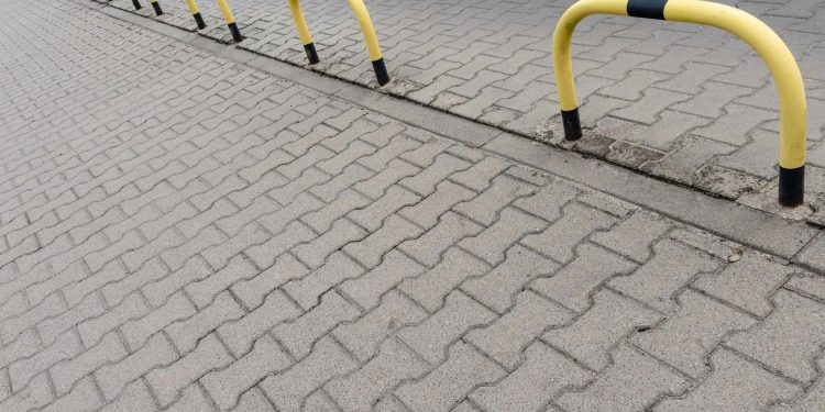 Crafting the Canvas: IL Paving’s Artistry in the City’s Landscapes