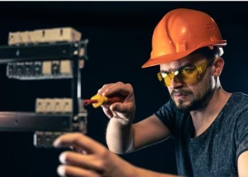 Finding an Expert Electrician: An In-Depth Guide