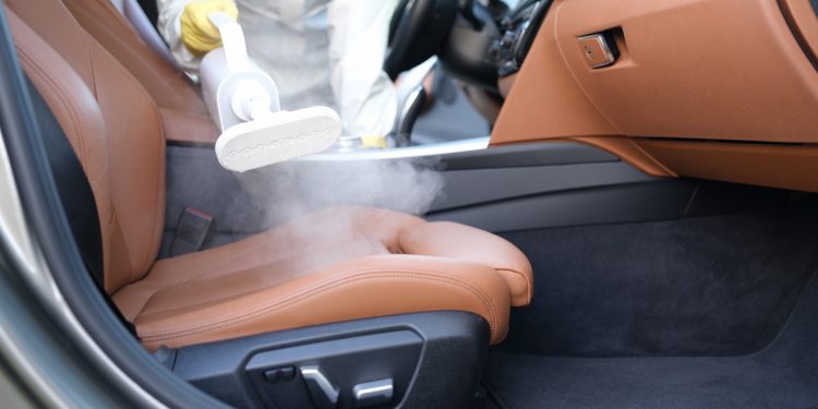 The Environmental Benefits of Mobile Car Steam Cleaning