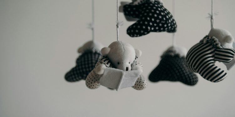 Selecting the Perfect Baby Cot Mobile from BabyCotMobiles.com.au