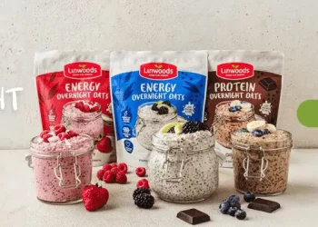Embracing the New Breakfast Trend: Linwoods Overnight Oats