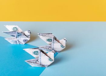 Top Tips for Choosing a Money Transfer Service