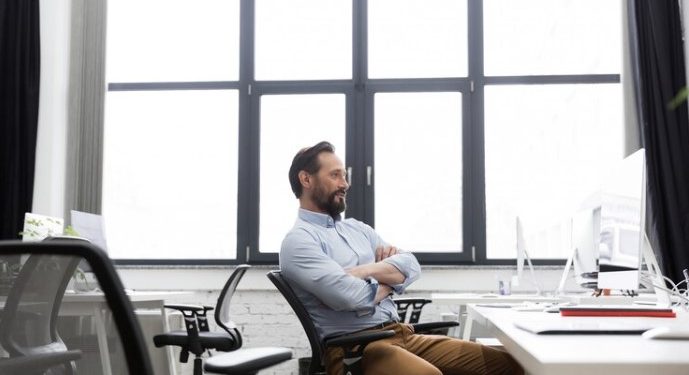 Choosing the Perfect Office Chair in Singapore: Your Guide to Comfort and Productivity