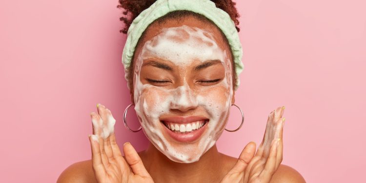 AG Organica: Crafting Pure Beauty, One Formula at a Time