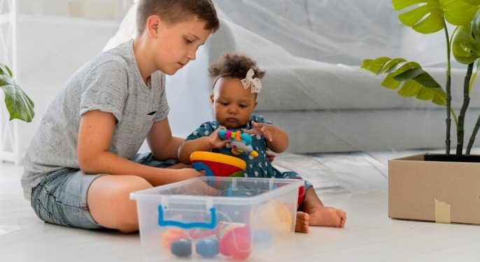 Nurturing Early Sensory Experiences: The Power of Montessori Toys for Babies