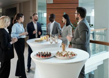 How to Plan a Corporate Event on a Budget: Pro Tips for a Smooth, Successful Experience