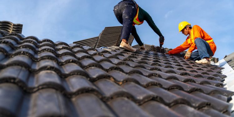 Roof Maintenance Services: How to Keep Your Roof in Top Condition