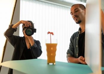 CAPTURING YOUR MOMENT WHILE YOU LIVE IT