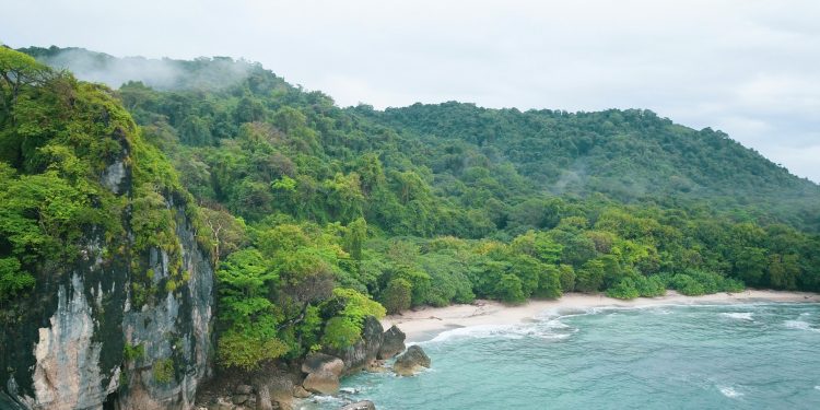 Discover the Best Hidden Beaches Around the Globe: An In-Depth Guide for Wanderlust Travelers