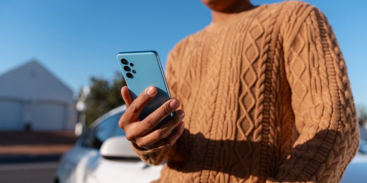 The Best Ways to Extend the Lifespan of Your Smartphone in 2025