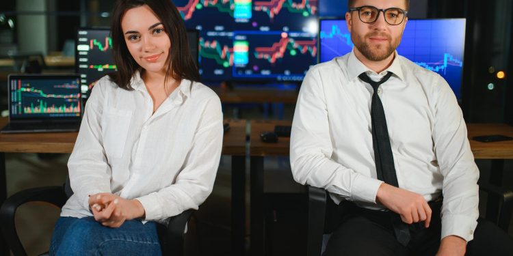 How to Analyse Charts and Trends in Crypto Markets