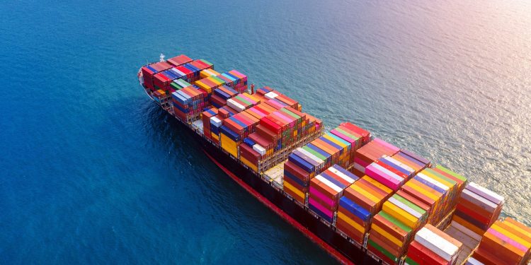 Which is the Best for Your Business Air or Sea Freight Dubai?