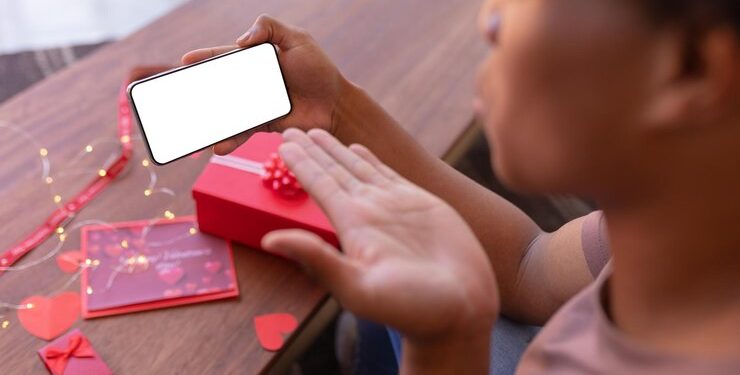 15 Things You Can Send Someone You Love