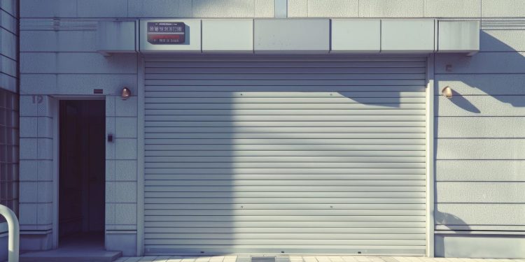 What Are Common Signs a Garage Door Opener Needs Repair?