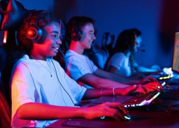 An Overview of Leading Game Developers and Their Popular ProductsEvolution of the Gaming Industry