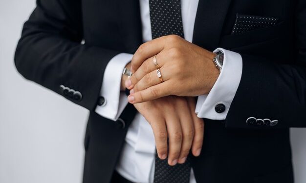 Why Men’s Gold and Diamond Rings Are Back in Fashion