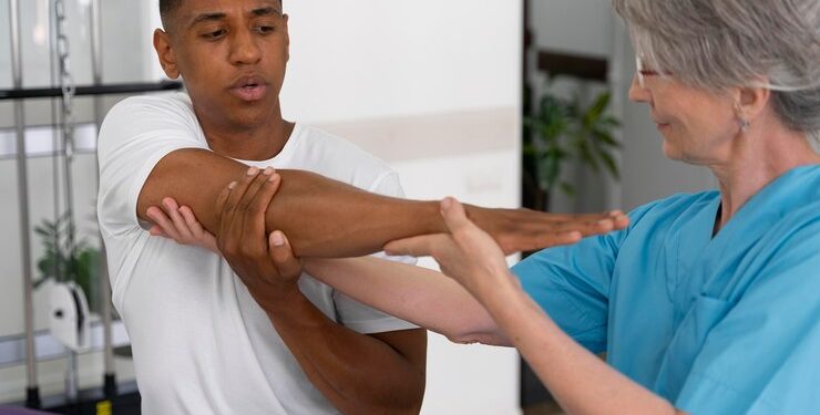 Pinched Nerve Treatment: Why Chiropractors Are Your Best Option