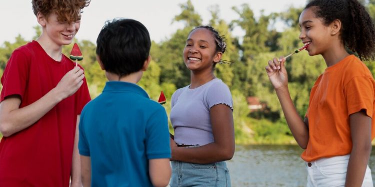 How to Keep Kids Active and Engaged This Summer