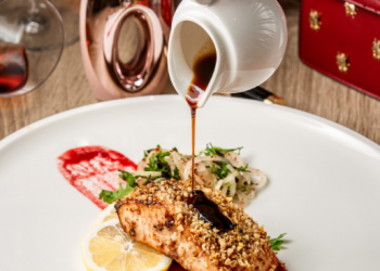 Unlock the Flavors of Chinese Cooking with an Easy Chinese Sauce