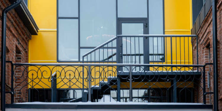 Timeless Strength and Style: Why Iron Railings Are a Top Choice for NYC Properties