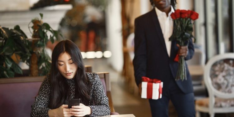 6 Ana Huang Alternatives for Billionaire Romance Fans